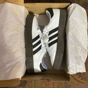 Women’s Adidas Sambarose